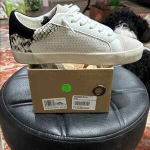 Vintage Havana White and Black Sneakers with Snake Print